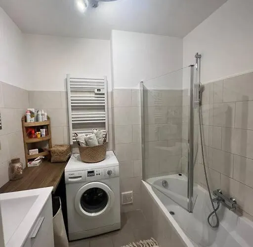 Beau 2 Pieces,terrasse, Parking Centre * Menton