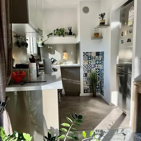 Beau 2 Pieces,terrasse, Parking Centre * Menton