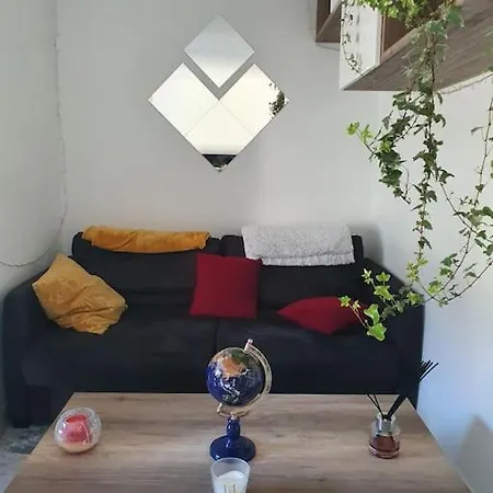 Beau 2 Pieces,terrasse, Parking Centre Apartment