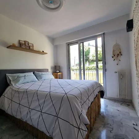 Appartamento Beau 2 Pieces,terrasse, Parking Centre