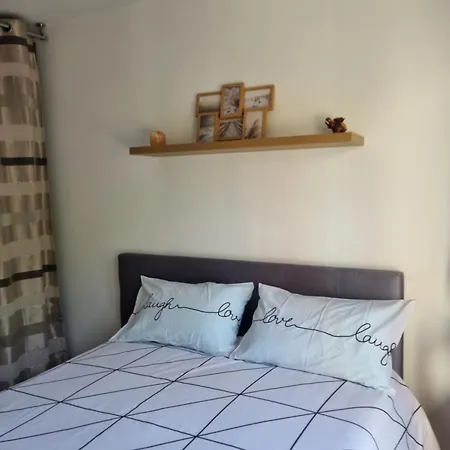 Apartment Beau 2 Pieces,terrasse, Parking Centre *