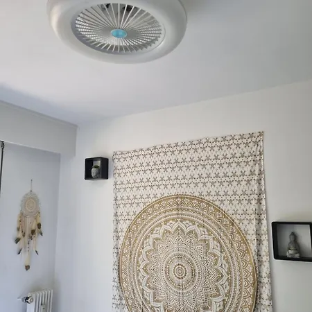 Beau 2 Pieces,terrasse, Parking Centre Apartment
